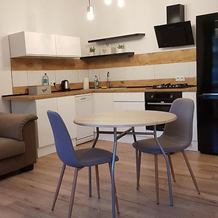 Avalon Apart 1 เลกนิตซา ภายนอก รูปภาพ